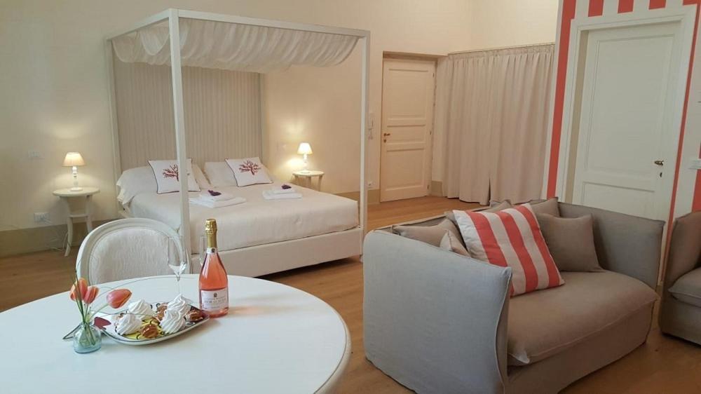 Rambaldi Apartments In Casa Nr 6 With Shared Terrace Bardolino Exteriör bild
