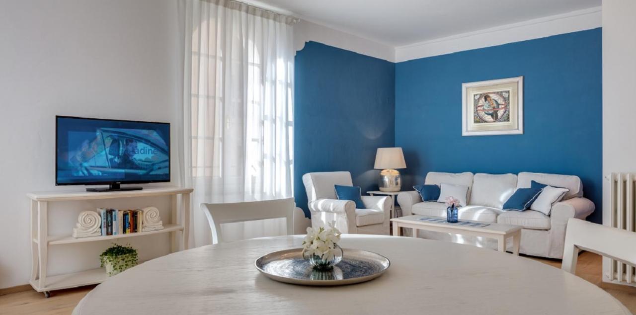 Rambaldi Apartments In Casa Nr 6 With Shared Terrace Bardolino Exteriör bild