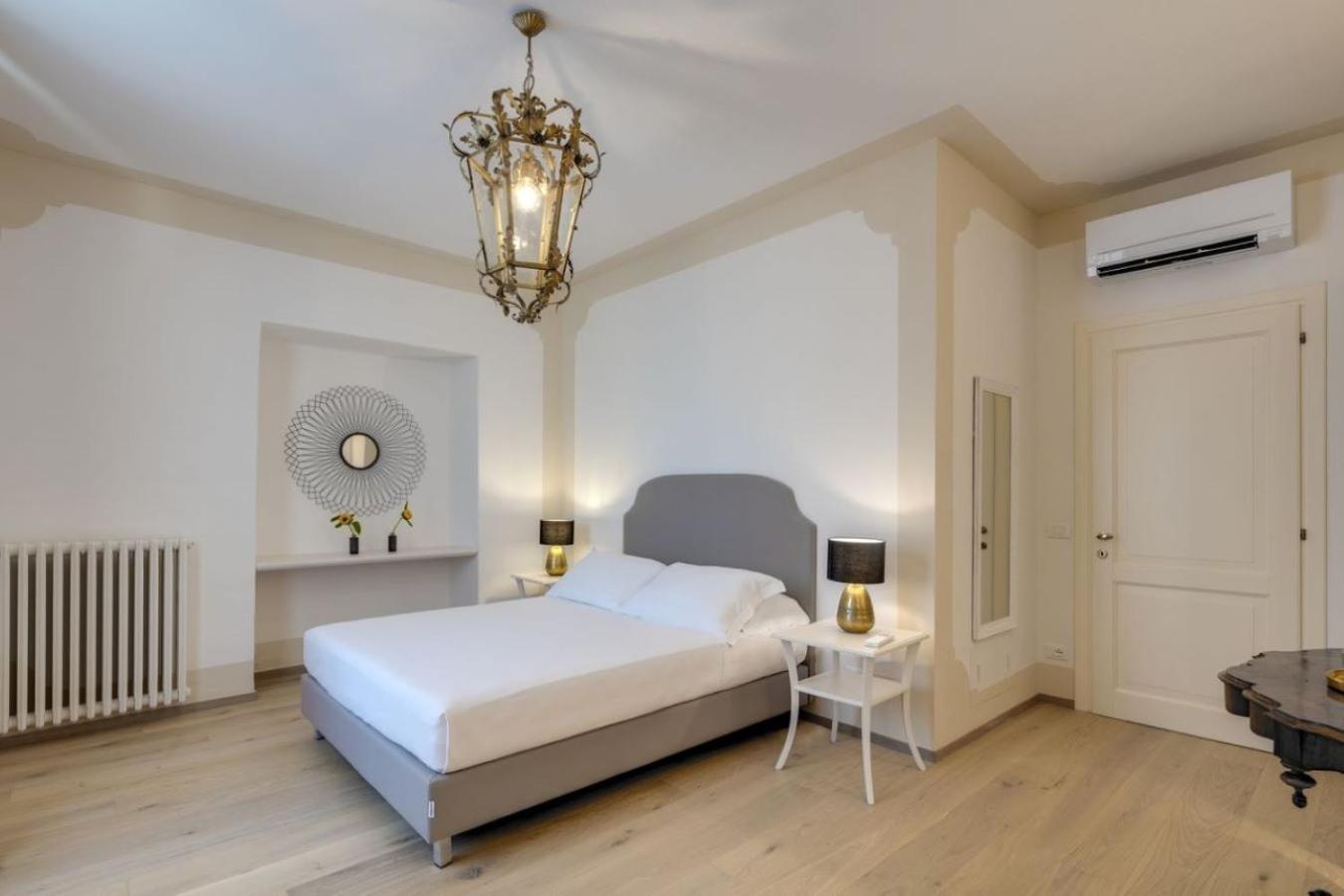 Rambaldi Apartments In Casa Nr 6 With Shared Terrace Bardolino Exteriör bild