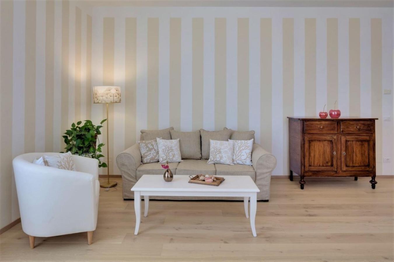 Rambaldi Apartments In Casa Nr 6 With Shared Terrace Bardolino Exteriör bild